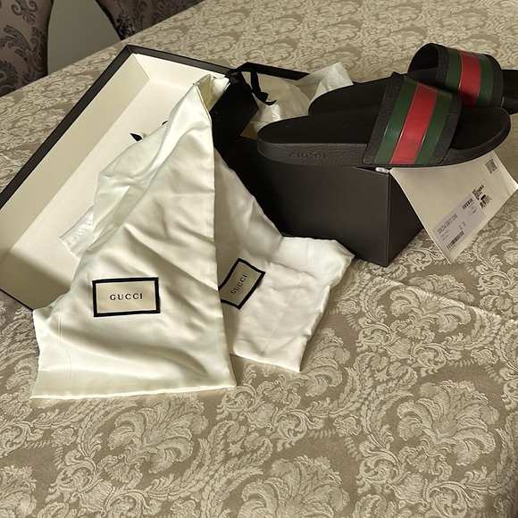 Gucci slides